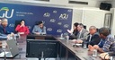 Acordo assinado pelos assentados do Alto Celeste é entregue na AGU Acordo assinado pelos assentados do Alto Celeste é entregue na AGU
