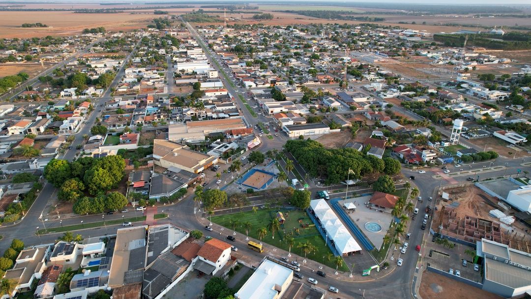 Projeto regulamenta funcionamento do comércio aos domingos e feriados 
