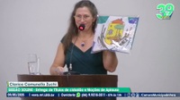 Criadora da bandeira de Vera é homenageada e entrega exemplar histórico ao município