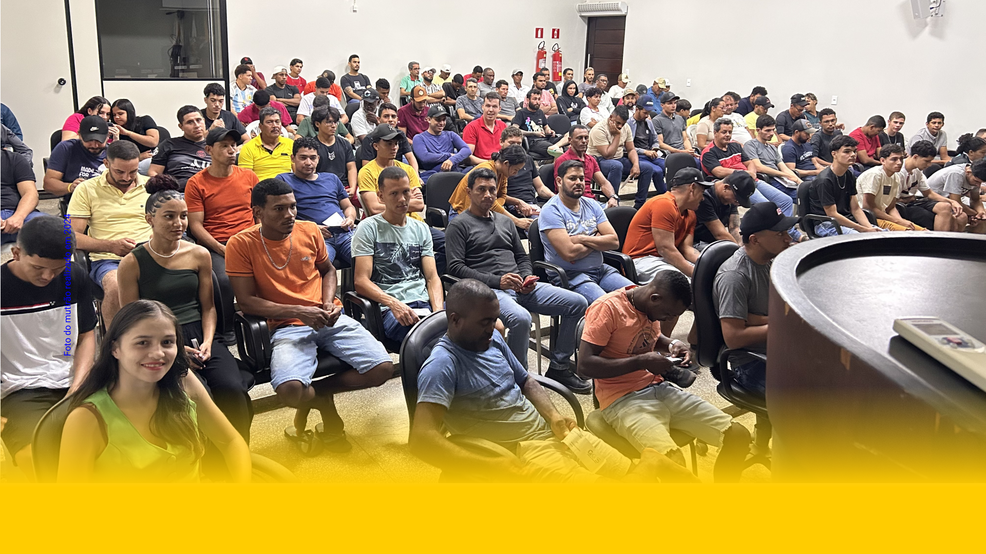 Curso gratuito de máquinas pesadas forma mais de 100 operadores em Vera   